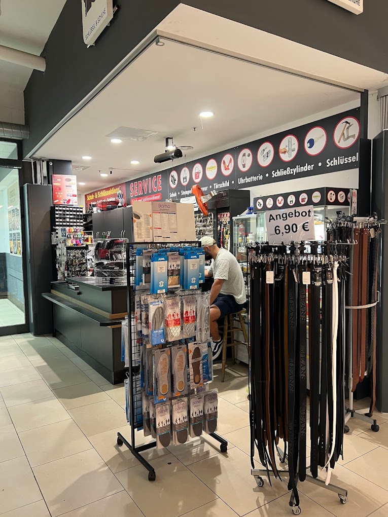 Der Laden im Rewe Center Hamburg Altona